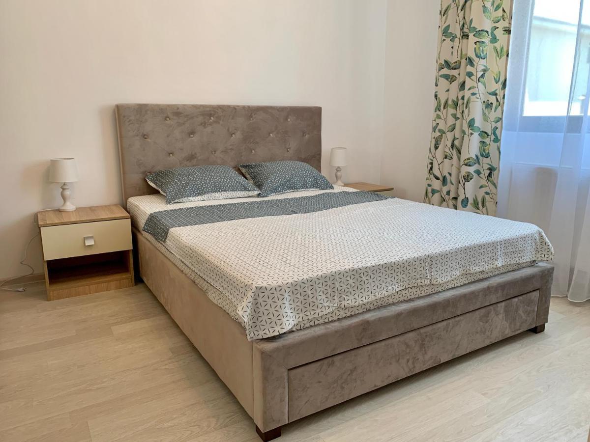 Luxor Apartment Otopeni 3 Екстериор снимка