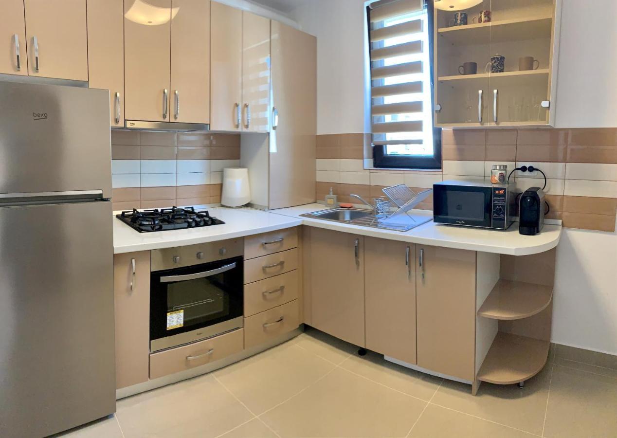 Luxor Apartment Otopeni 3 Екстериор снимка