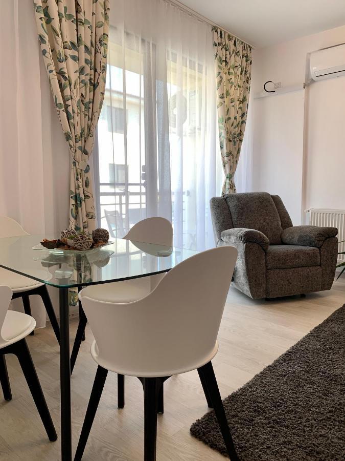 Luxor Apartment Otopeni 3 Екстериор снимка