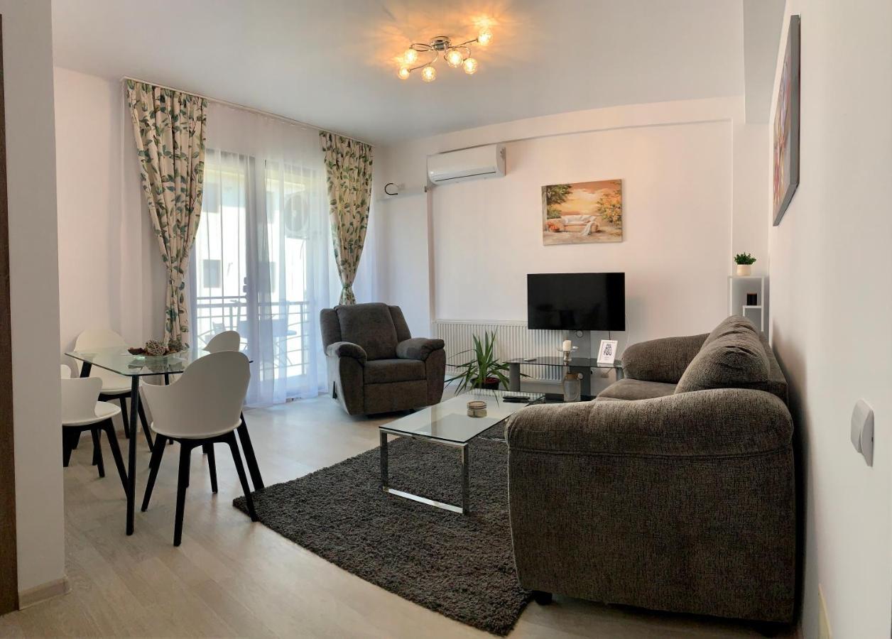 Luxor Apartment Otopeni 3 Екстериор снимка